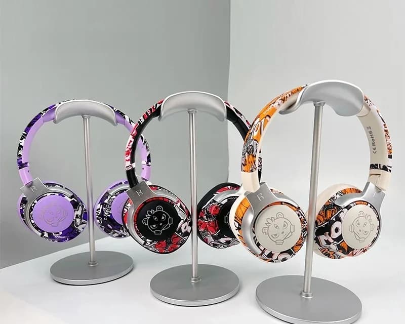 Casque Bluetooth supra-auriculaire Graffiti avec éclairage RGB et micro